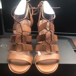 Banana Republic leather block-heel sandal- size 6.5 - new in box